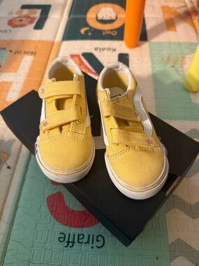Vans Kids Yellow Canvas Velcro Sneakers with White Stripe and flowers